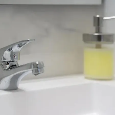 Wow Front View, 150 M To Beach, Wifi Lagos