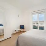 아파트 Wow Front View, 150 M To Beach, Wifi