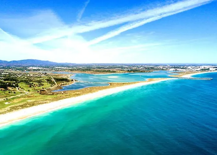 Wow Front View, 150 M To Beach, Wifi דירה