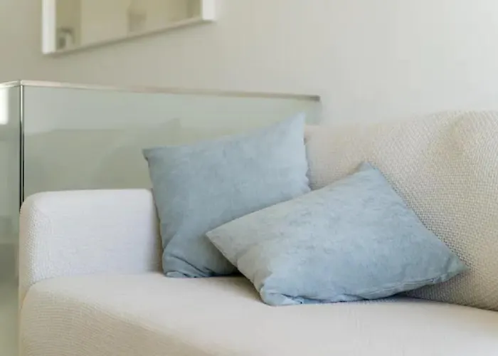 Wow Front View, 150 M To Beach, Wifi דירה